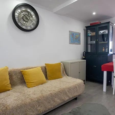 Aeroporto Apartment *