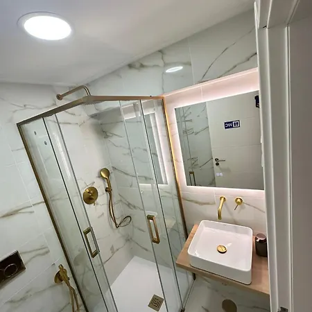 Aeroporto Apartment Lisbon